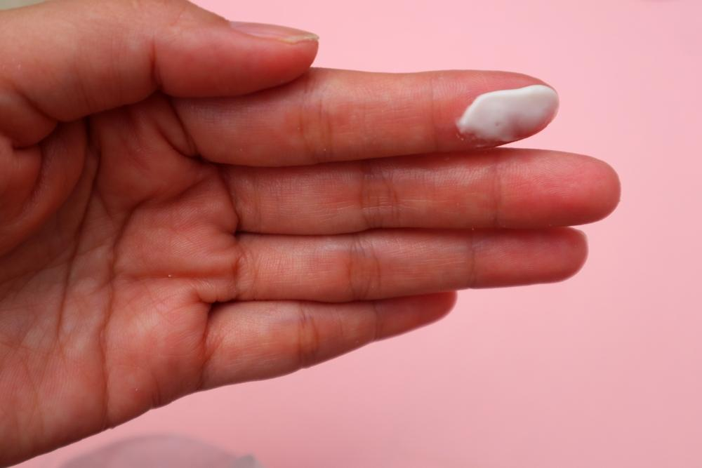 13 days after IUI white discharge